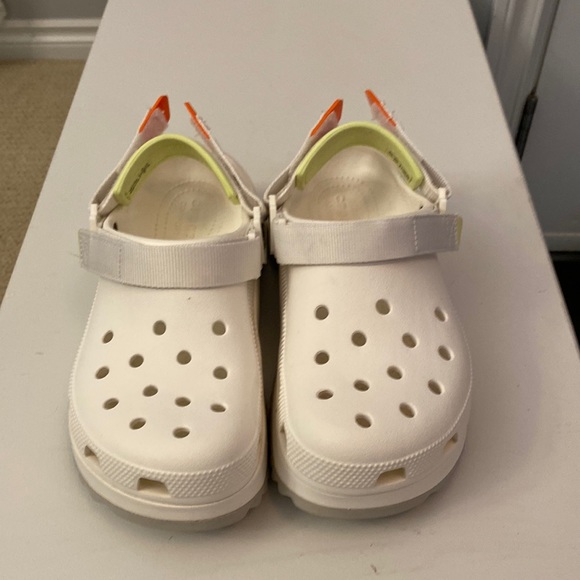 ❗️SOLD❗️Crocs Classic Hiker Clog White Sandals Size 9 - Picture 3 of 11
